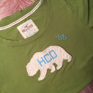Hollister co. Short sleeve shirt with a bear logo